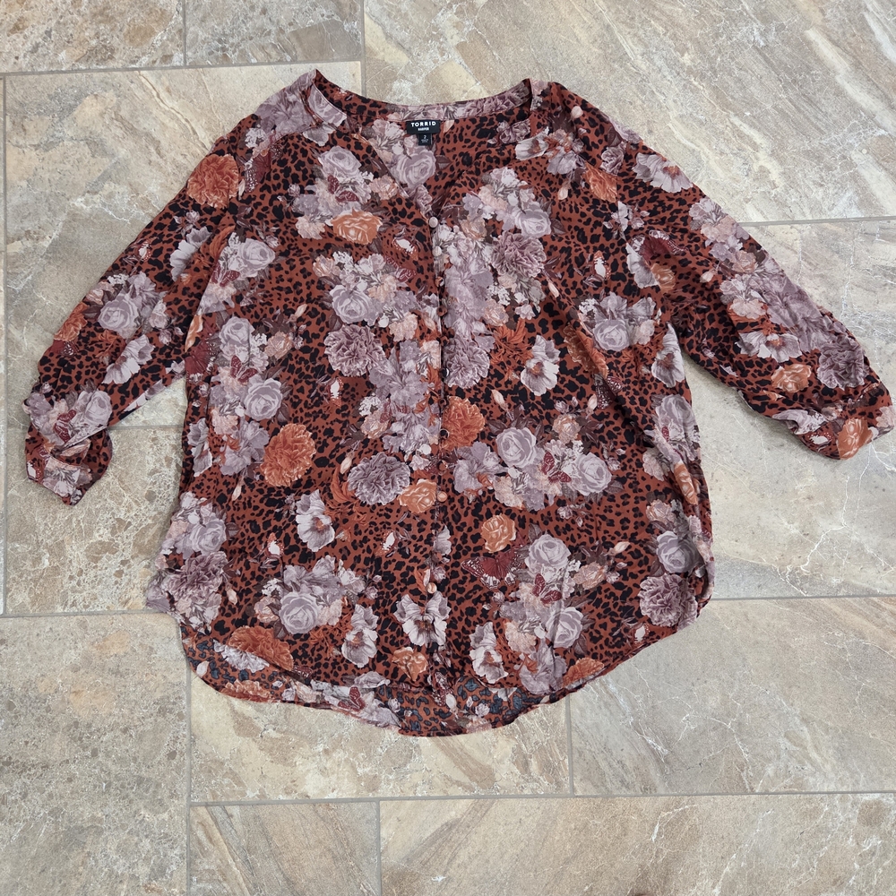 Torrid Brown and Pink Floral Leopard Blouse‎